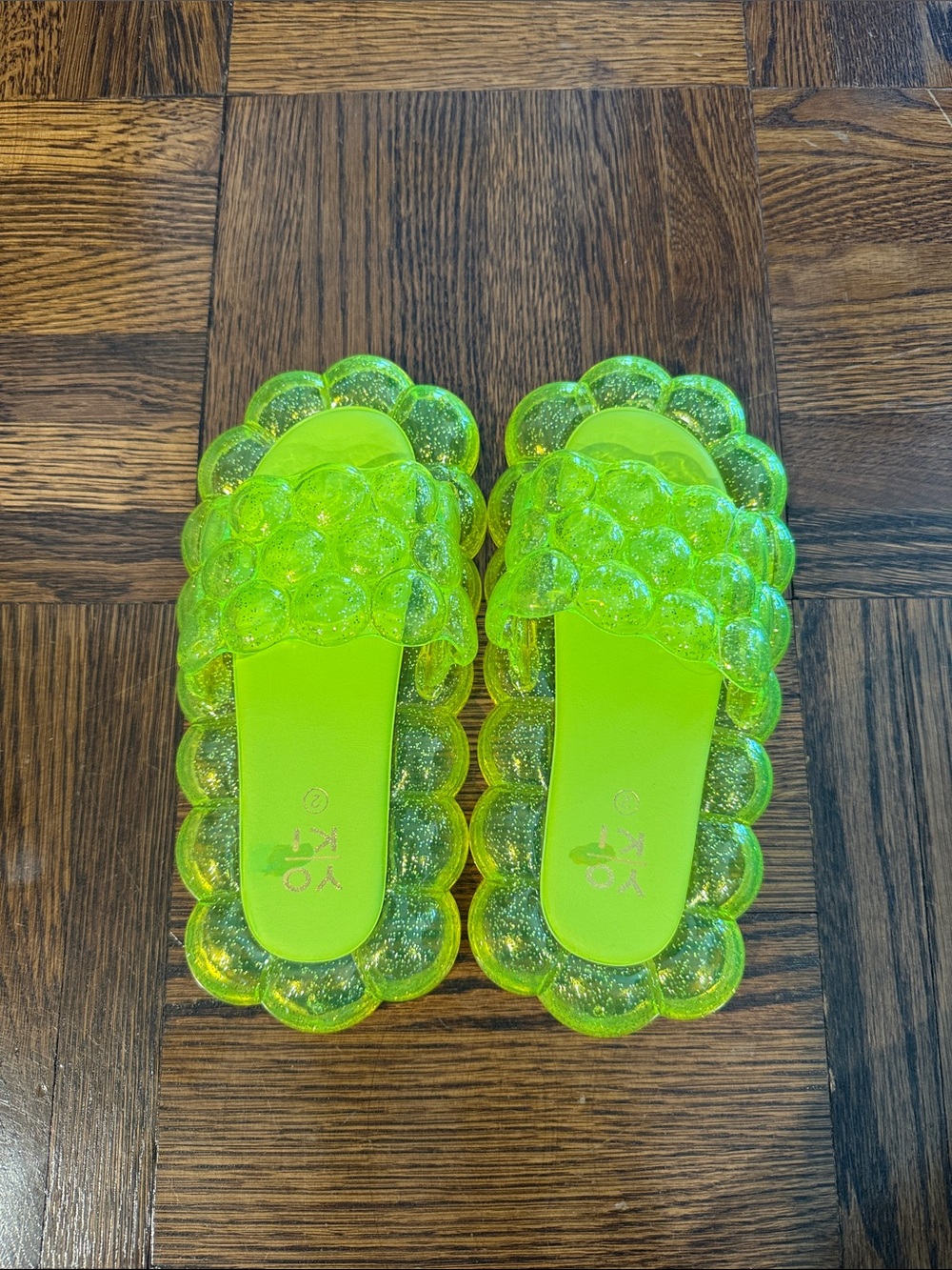 Yoki Kids Neon Lime Glitter Jelly Slide Sandals
